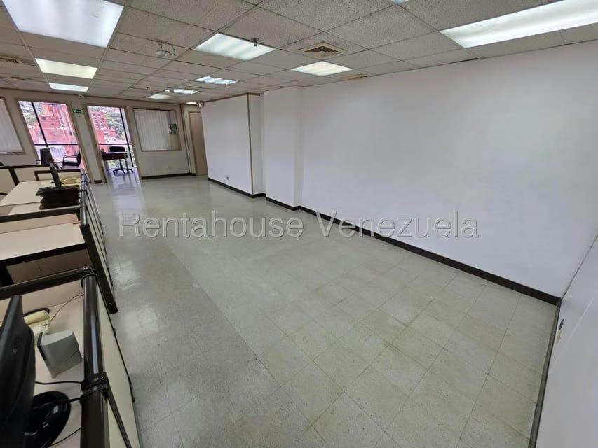Comercial (Oficina) en Alquiler en Santa Eduvigis, Distrito Metropolitano - 6