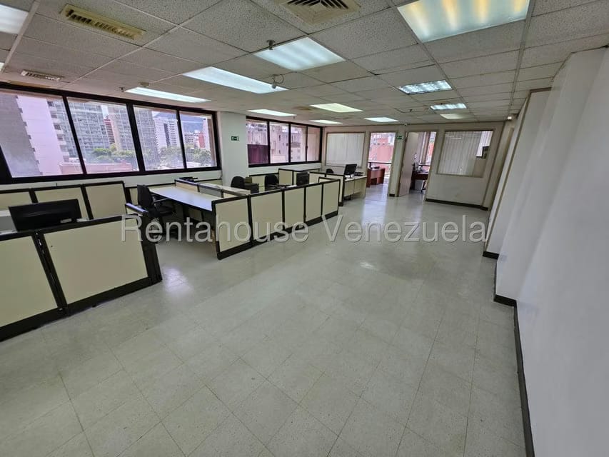 Comercial (Oficina) en Alquiler en Santa Eduvigis, Distrito Metropolitano - 7