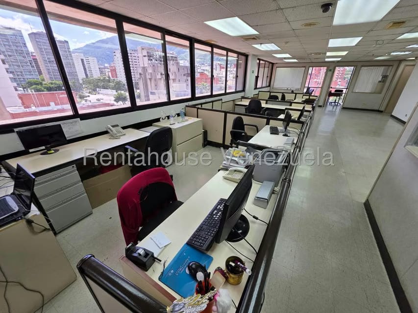 Comercial (Oficina) en Alquiler en Santa Eduvigis, Distrito Metropolitano - 10
