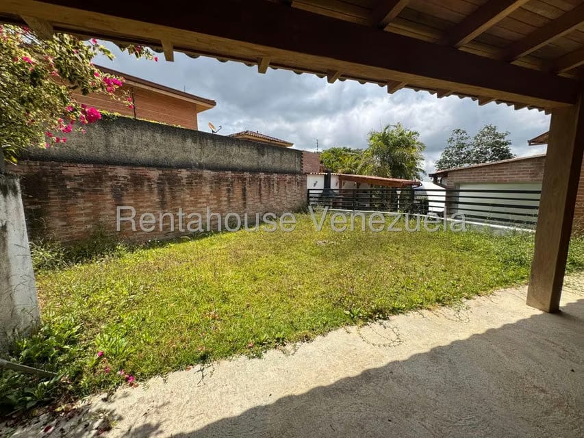 Casa (Duplex) en Venta en Oripoto, Distrito Metropolitano - 25