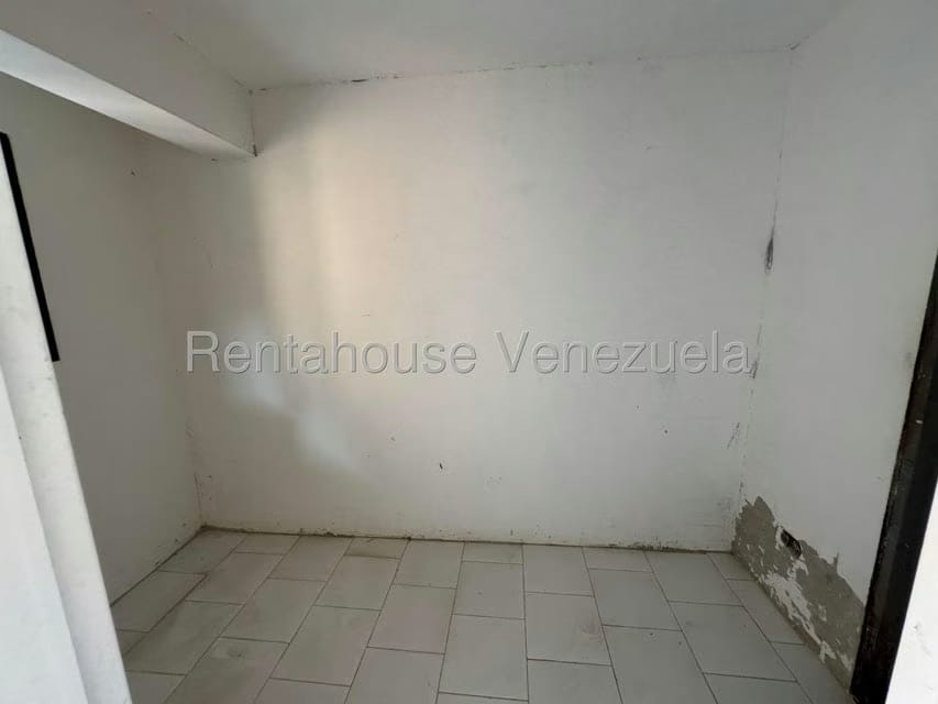 Casa (Duplex) en Venta en Oripoto, Distrito Metropolitano - 4