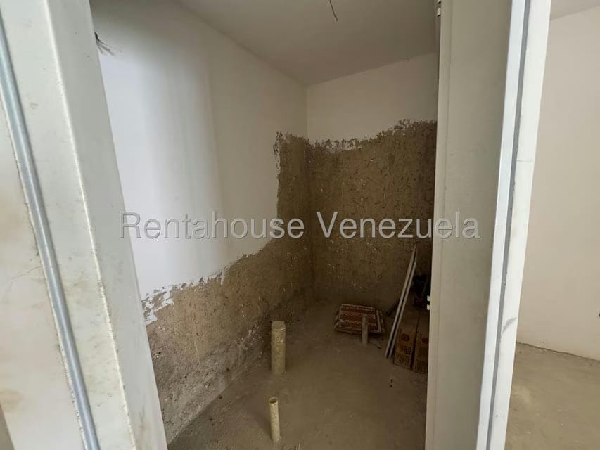 Casa (Duplex) en Venta en Oripoto, Distrito Metropolitano - 8