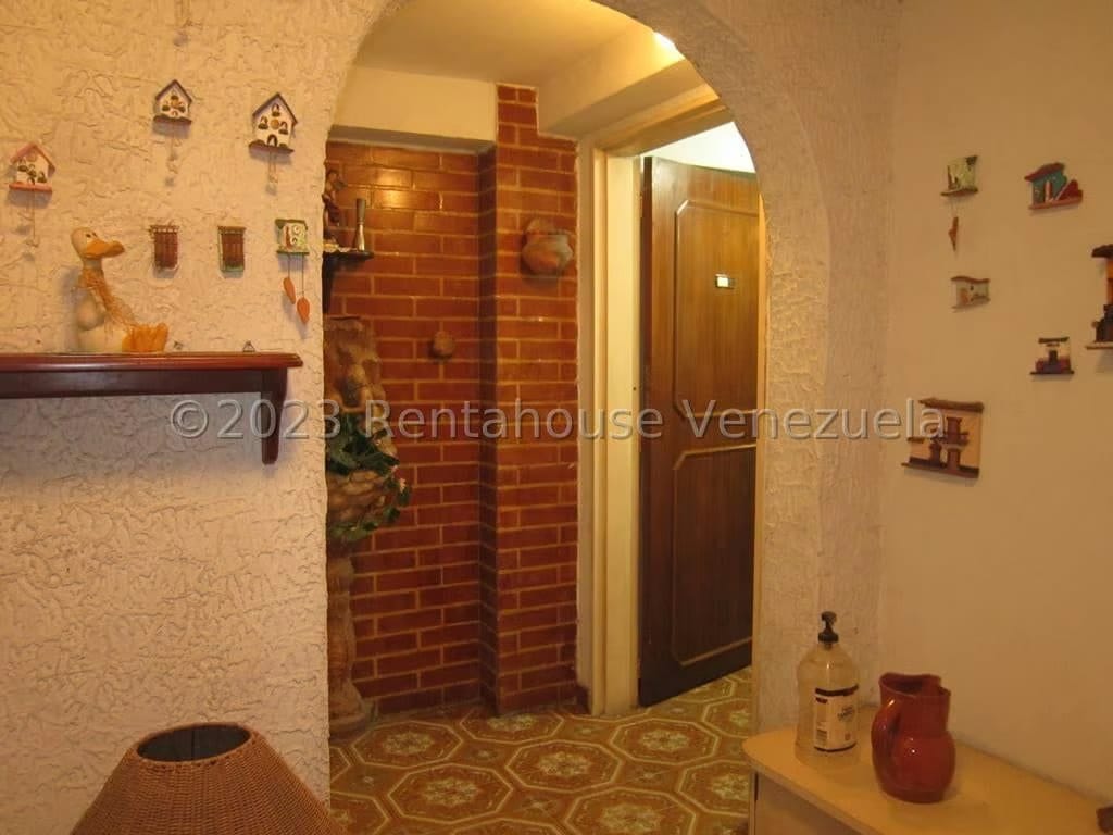 APARTAMENTO EN VENTA-CECILIA GUTIERREZ - 2