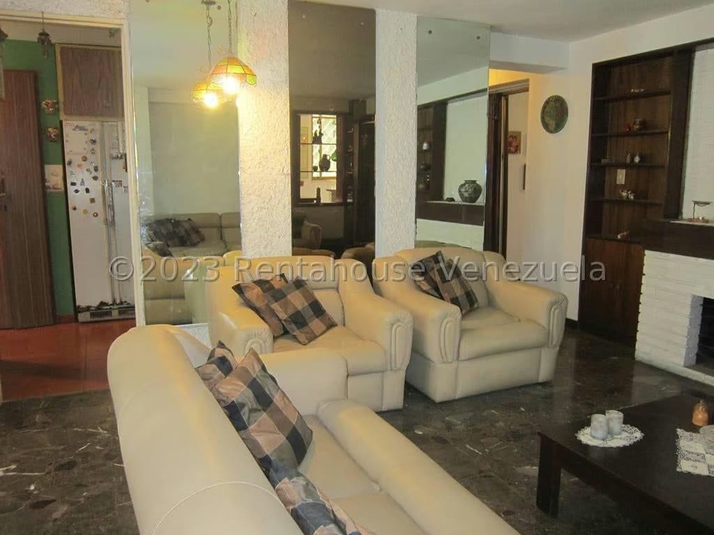 APARTAMENTO EN VENTA-CECILIA GUTIERREZ - 3