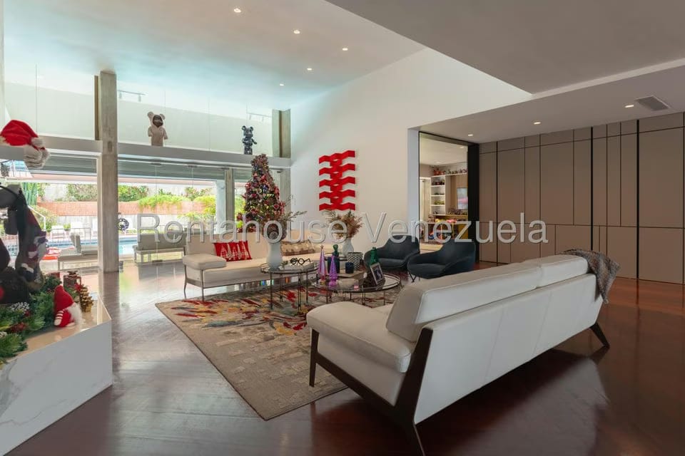 Casa (Multipes Niveles) en Venta en Cerro Verde, Distrito Metropolitano - 12