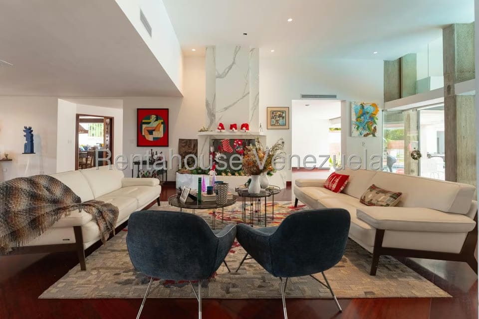 Casa (Multipes Niveles) en Venta en Cerro Verde, Distrito Metropolitano - 14