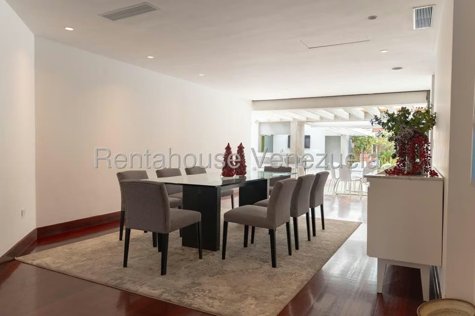 Casa (Multipes Niveles) en Venta en Cerro Verde, Distrito Metropolitano - 16