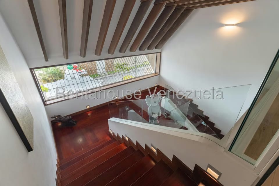 Casa (Multipes Niveles) en Venta en Cerro Verde, Distrito Metropolitano - 29