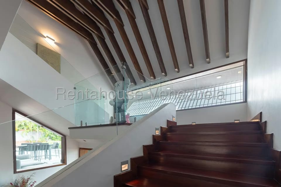 Casa (Multipes Niveles) en Venta en Cerro Verde, Distrito Metropolitano - 30