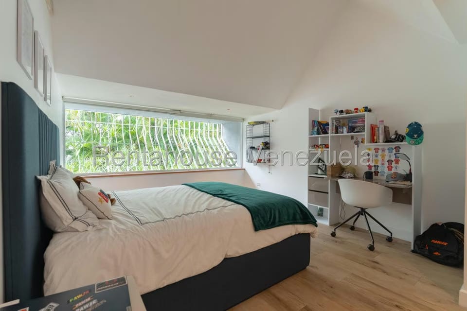 Casa (Multipes Niveles) en Venta en Cerro Verde, Distrito Metropolitano - 56
