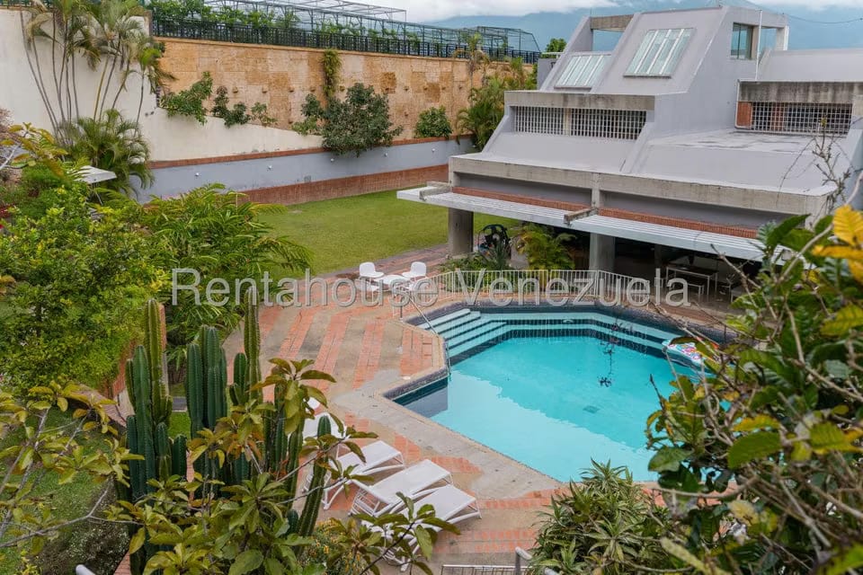 Casa (Multipes Niveles) en Venta en Cerro Verde, Distrito Metropolitano - 78