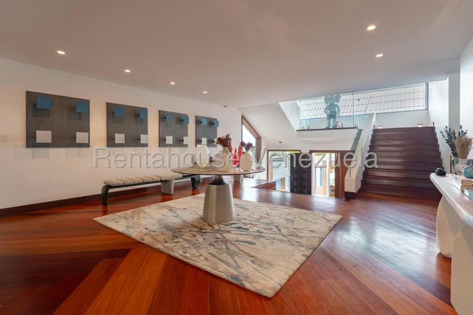 Casa (Multipes Niveles) en Venta en Cerro Verde, Distrito Metropolitano - 9