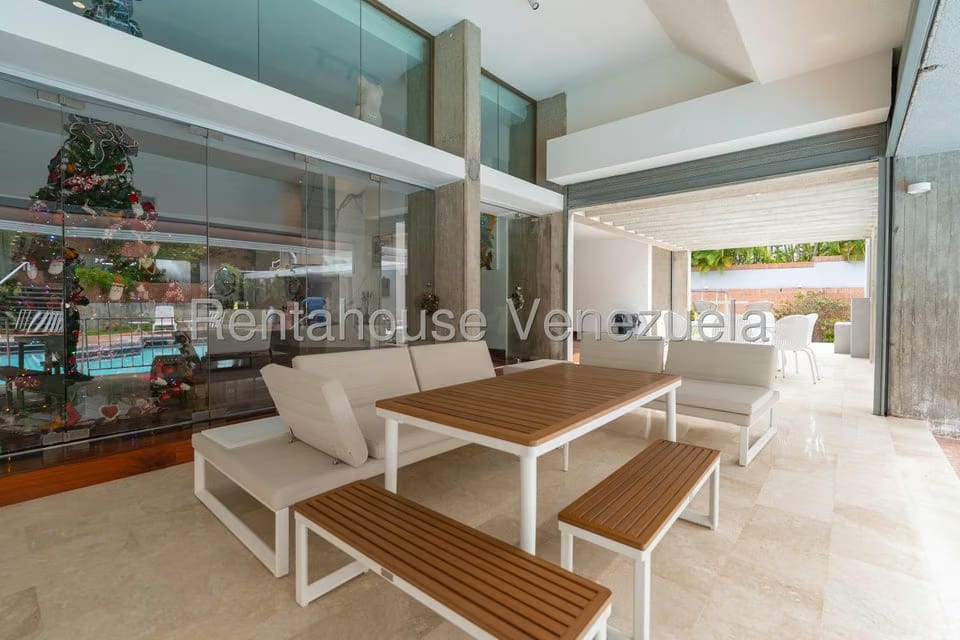 Casa (Multipes Niveles) en Venta en Cerro Verde, Distrito Metropolitano - 82