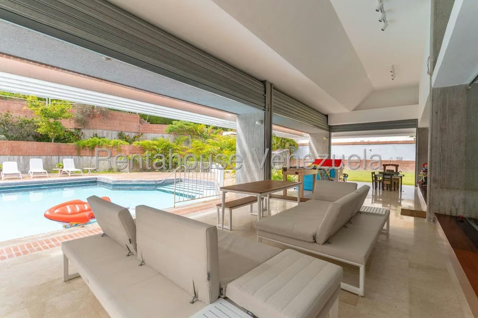 Casa (Multipes Niveles) en Venta en Cerro Verde, Distrito Metropolitano - 83