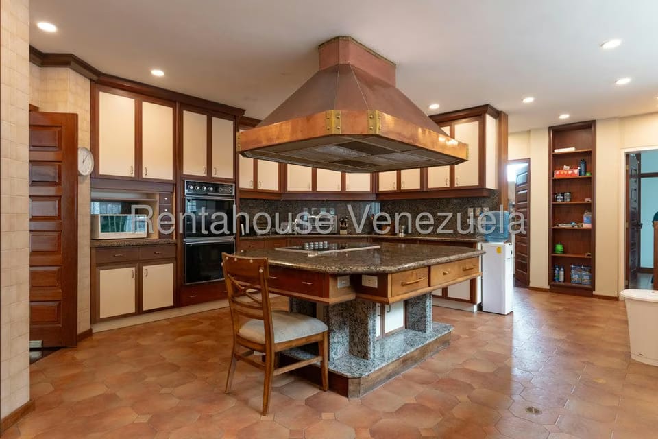 Casa (Multipes Niveles) en Venta en Cerro Verde, Distrito Metropolitano - 85