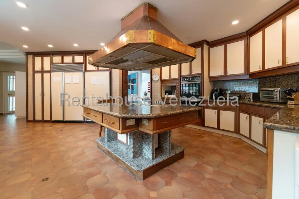 Casa (Multipes Niveles) en Venta en Cerro Verde, Distrito Metropolitano - 86