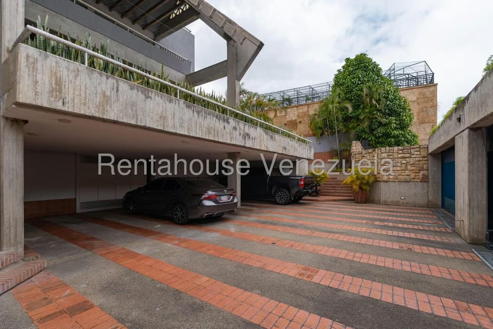 Casa (Multipes Niveles) en Venta en Cerro Verde, Distrito Metropolitano - 89