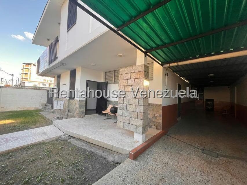Comercial (Local Comercial) en Alquiler en Del Este, Lara - 2