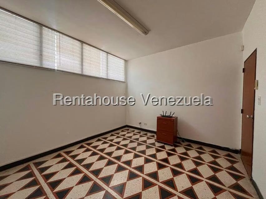 Comercial (Local Comercial) en Alquiler en Del Este, Lara - 4