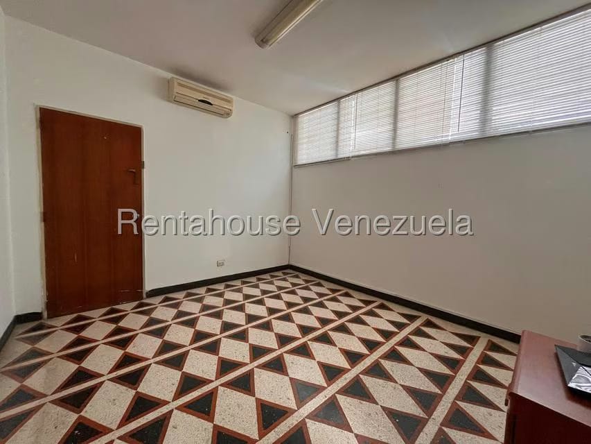 Comercial (Local Comercial) en Alquiler en Del Este, Lara - 5