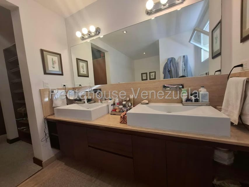 Casa (Multipes Niveles) en Venta en La Castellana, Distrito Metropolitano - 27