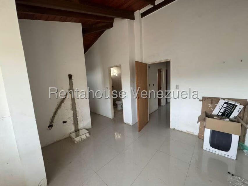 Casa (Duplex) en Venta en Villas de Buenaventura, Miranda - 10