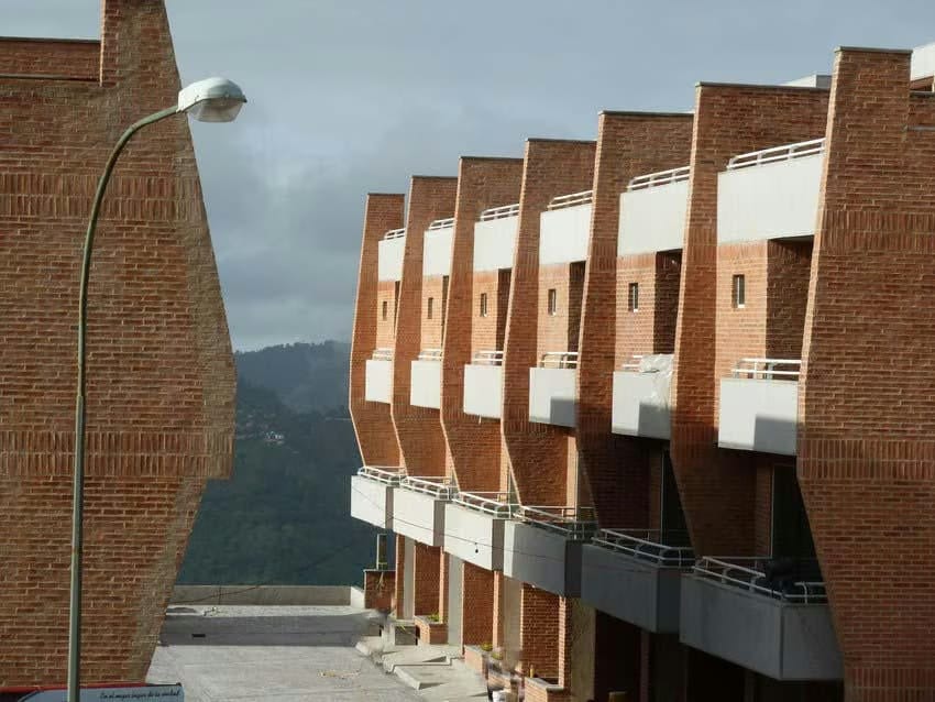 Townhouse (Multiples Niveles) en Venta en Loma Linda, Distrito Metropolitano - 2