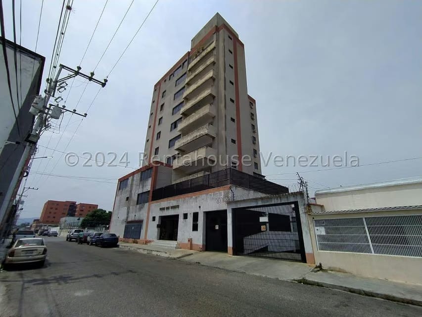 Comercial (Oficina) en Venta en Centro, Lara