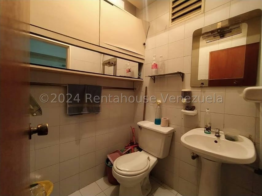 Comercial (Oficina) en Venta en Centro, Lara - 11