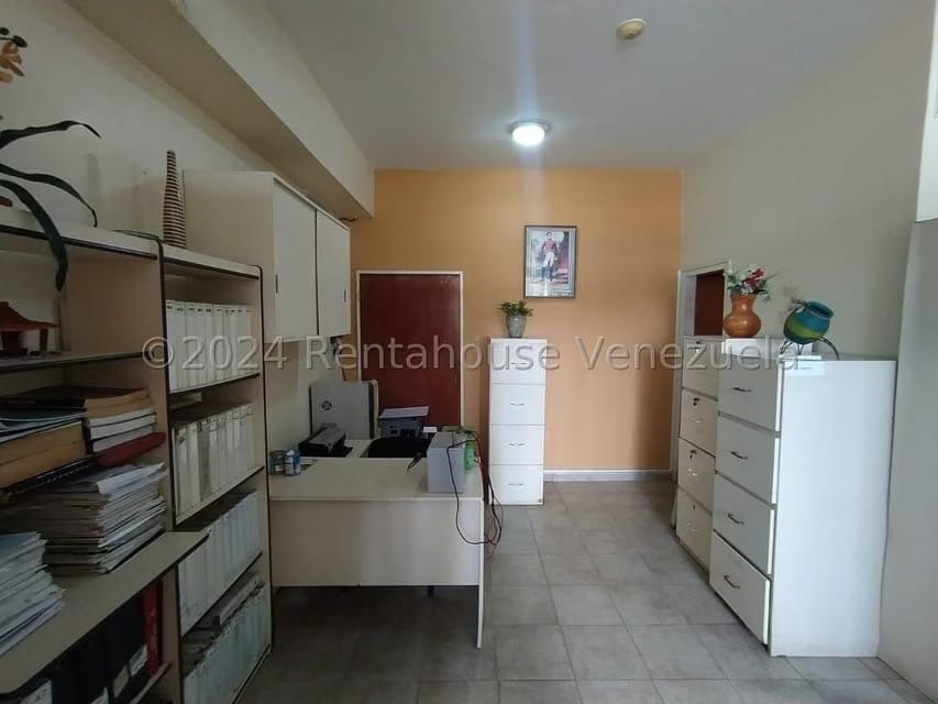 Comercial (Oficina) en Venta en Centro, Lara - 6