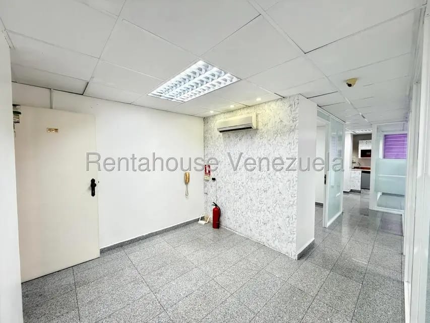 Comercial (Oficina) en Alquiler en Las Mercedes, Distrito Metropolitano - 2