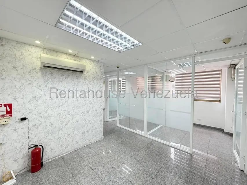 Comercial (Oficina) en Alquiler en Las Mercedes, Distrito Metropolitano - 3