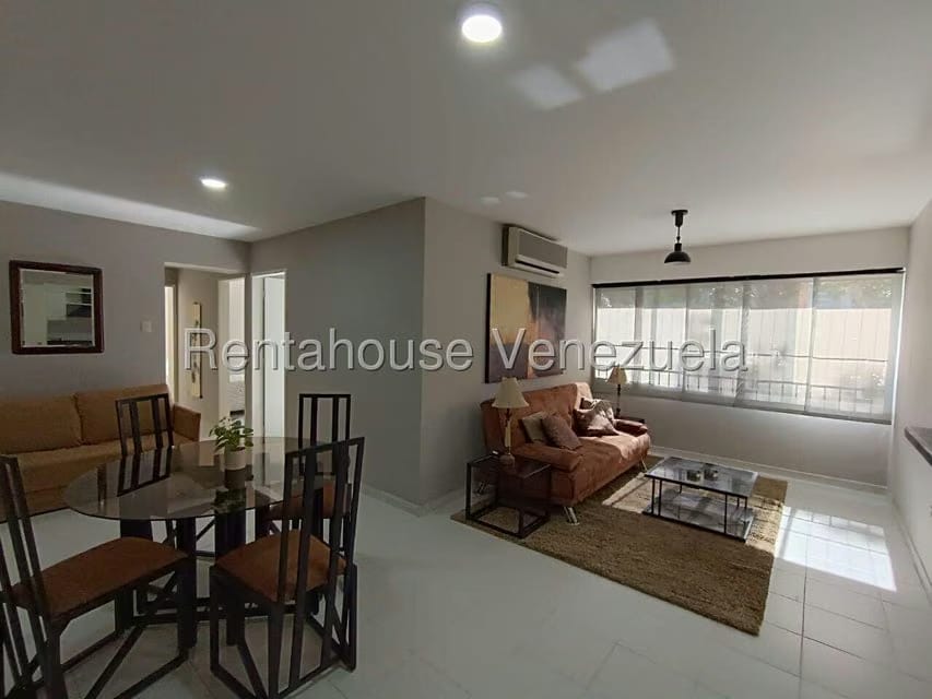 Apartamento (1 Nivel) en Alquiler en El Bosque, Carabobo - 3