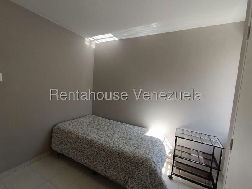 Apartamento (1 Nivel) en Alquiler en El Bosque, Carabobo - 32