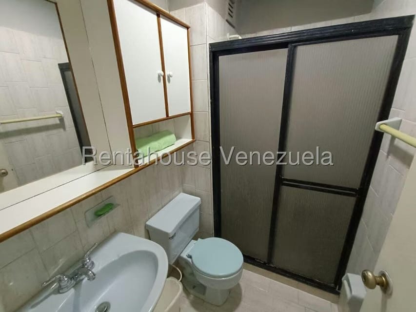 Apartamento (1 Nivel) en Alquiler en El Bosque, Carabobo - 33
