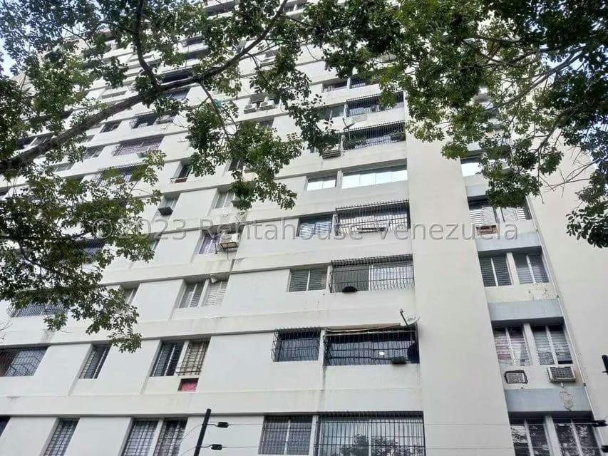 Apartamento (1 Nivel) en Alquiler en El Bosque, Carabobo - 40