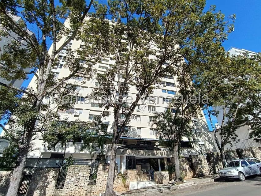 Apartamento (1 Nivel) en Alquiler en El Bosque, Carabobo - 43