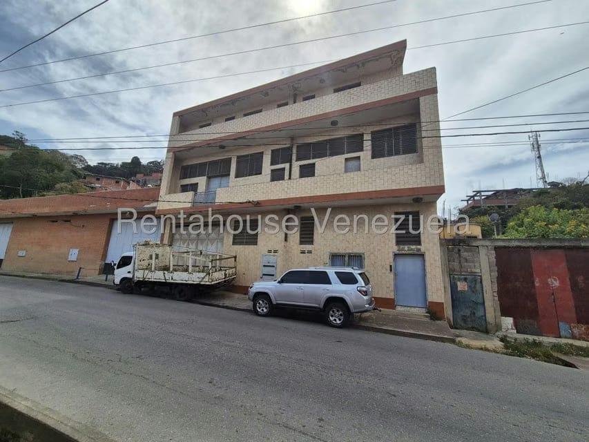 Comercial (Edificio) en Venta en El Junquito, Distrito Metropolitano