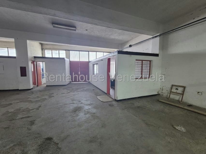 Comercial (Edificio) en Venta en El Junquito, Distrito Metropolitano - 11