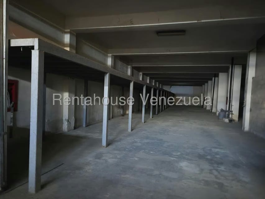 Comercial (Edificio) en Venta en El Junquito, Distrito Metropolitano - 3
