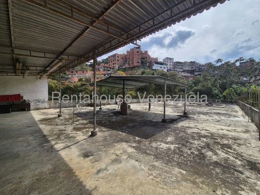 Comercial (Edificio) en Venta en El Junquito, Distrito Metropolitano - 23