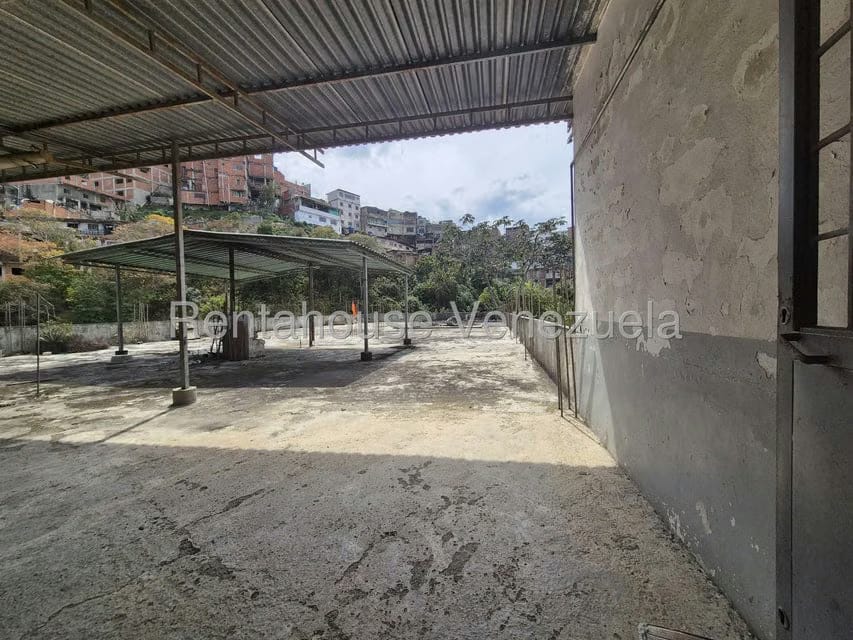 Comercial (Edificio) en Venta en El Junquito, Distrito Metropolitano - 24
