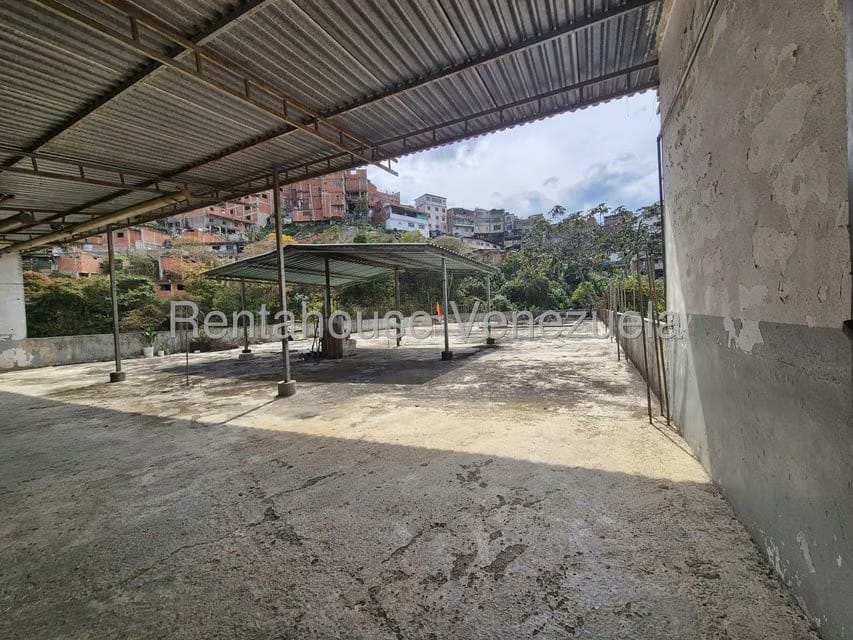 Comercial (Edificio) en Venta en El Junquito, Distrito Metropolitano - 25