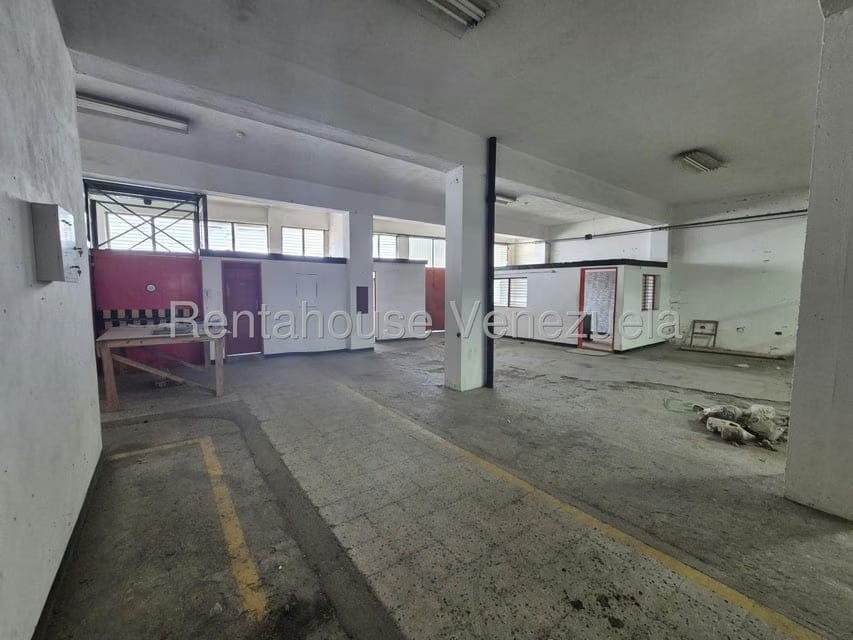 Comercial (Edificio) en Venta en El Junquito, Distrito Metropolitano - 9
