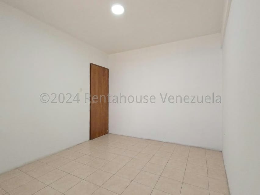 Comercial (Edificio) en Venta en Parroquia Concepcion, Lara - 11