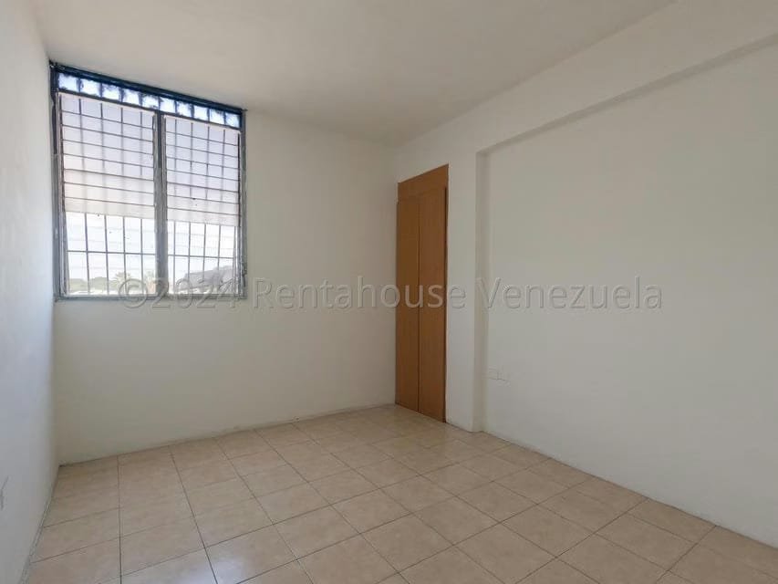 Comercial (Edificio) en Venta en Parroquia Concepcion, Lara - 12