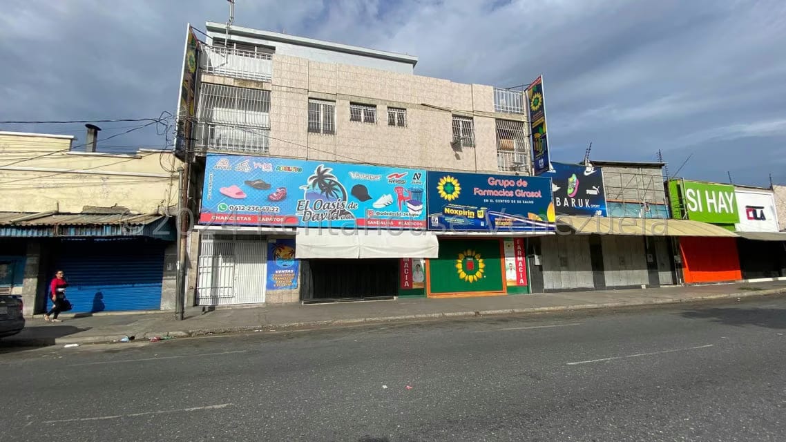 Comercial (Edificio) en Venta en Parroquia Concepcion, Lara - 3
