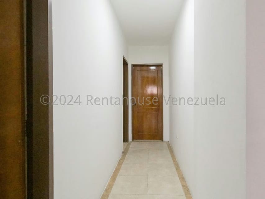 Comercial (Edificio) en Venta en Parroquia Concepcion, Lara - 23