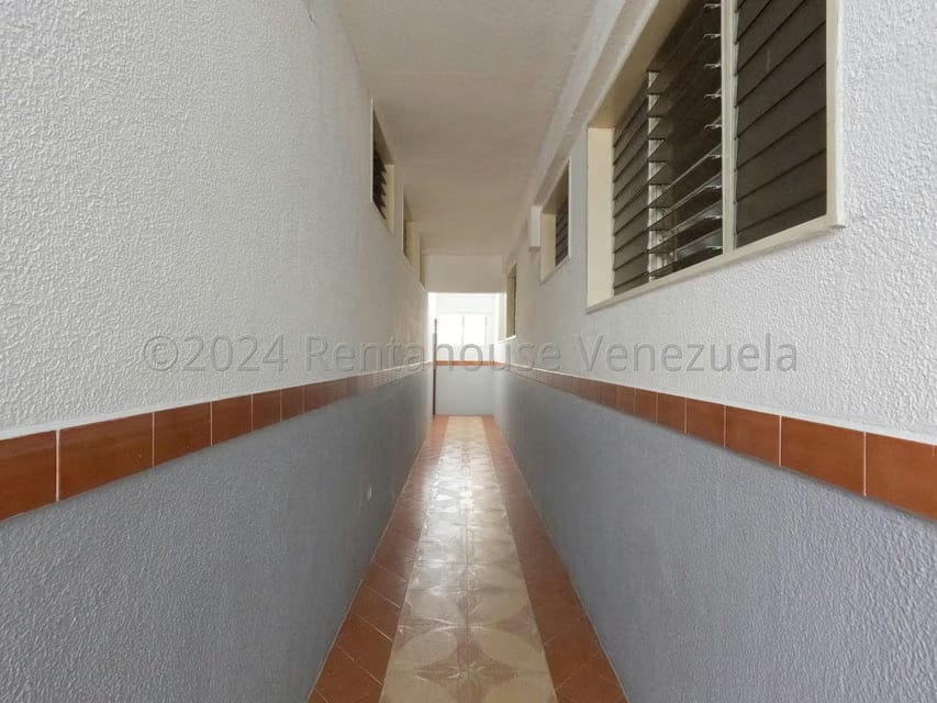 Comercial (Edificio) en Venta en Parroquia Concepcion, Lara - 38