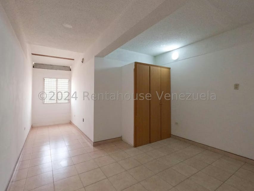 Comercial (Edificio) en Venta en Parroquia Concepcion, Lara - 41